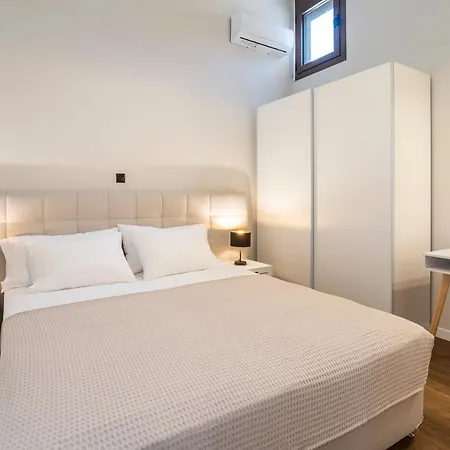 Letty's House - Old Town Luxury Mansion *